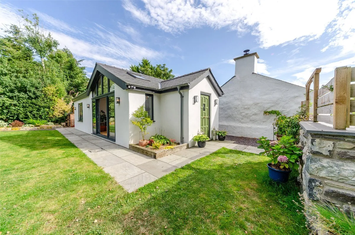 Penisarwaun, Caernarfon, Gwynedd, LL55