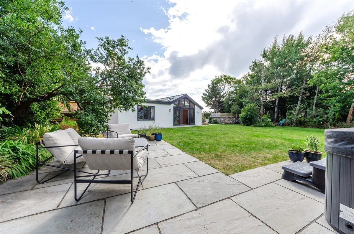 Penisarwaun, Caernarfon, Gwynedd, LL55