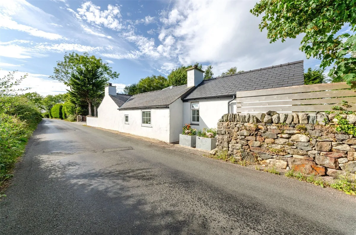 Penisarwaun, Caernarfon, Gwynedd, LL55