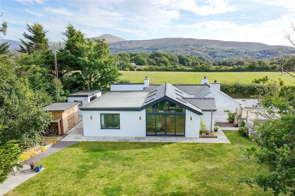 Penisarwaun, Caernarfon, Gwynedd, LL55