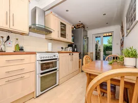 Yeomans Court, Hemel Hempstead thumb 3