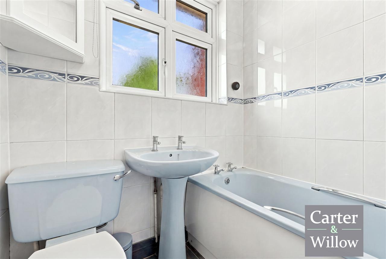 Victoria Road, Dagenham, Essex Image 18