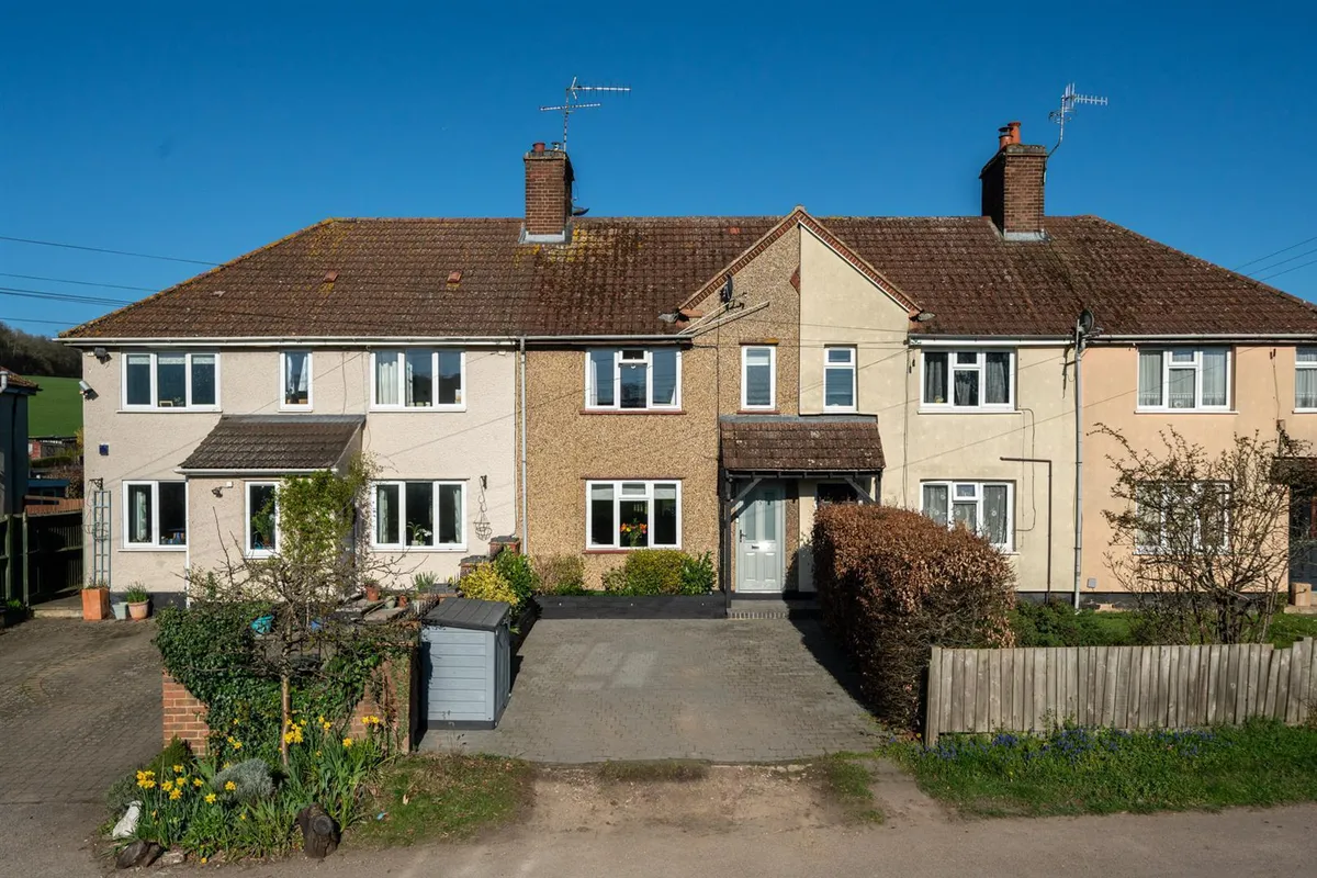 Gade Valley Cottages, Dagnall Road, Great Gaddesden, Hertfordshire, HP1 3BW
