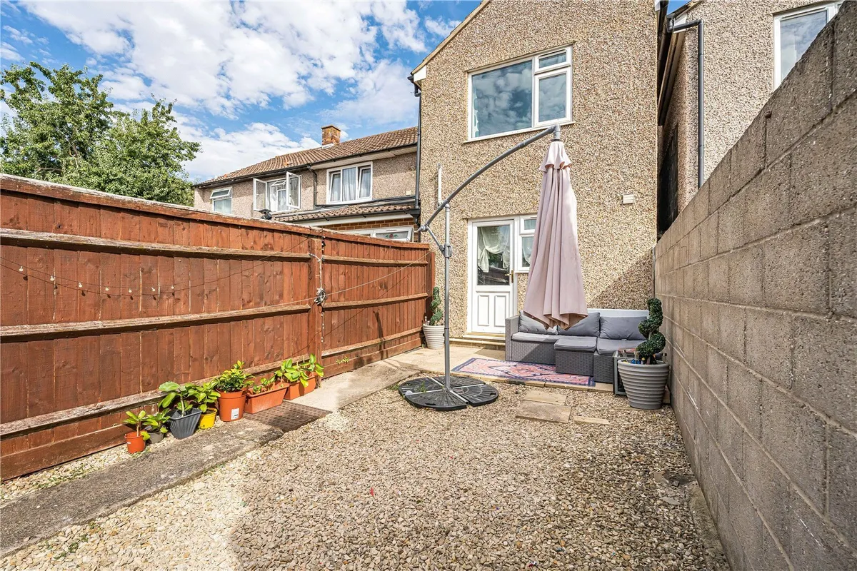 Merlin Road, Oxford, Oxfordshire, OX4