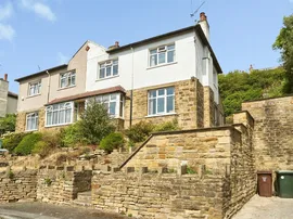 Ridgemount Road, Riddlesden, Keighley photo