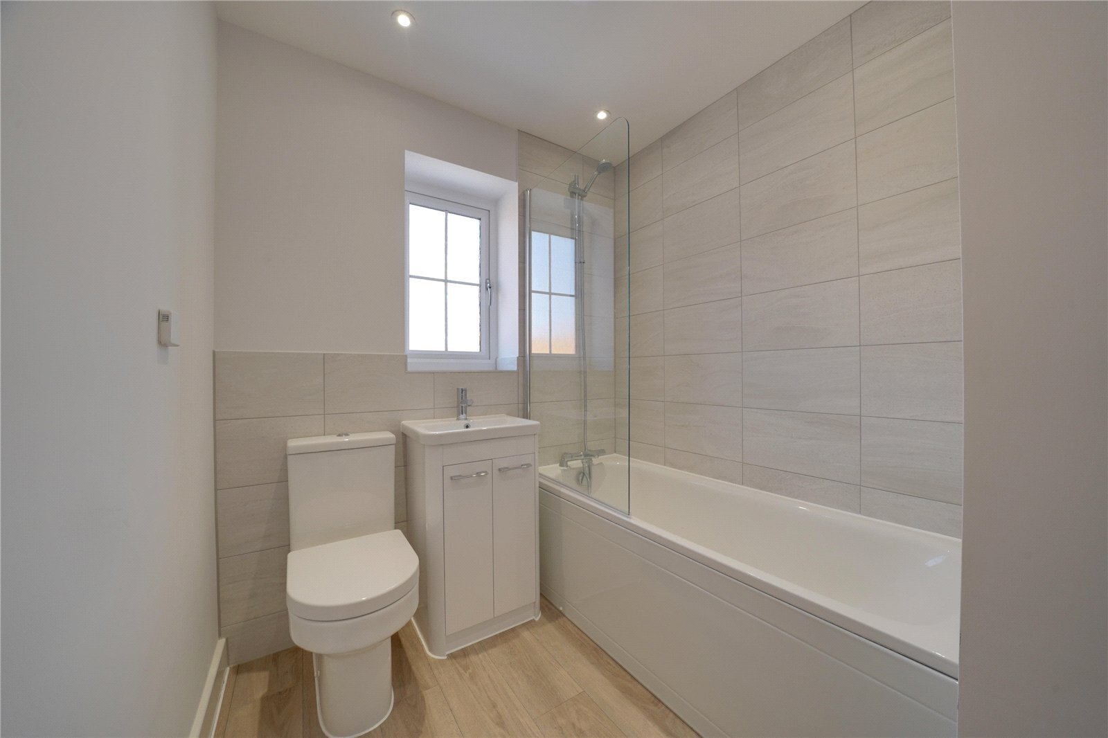 The Harpley, Briscoe Way, Lakenheath, IP27 Image 10