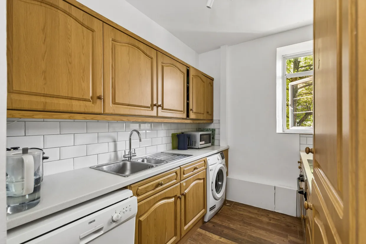 Belsize Avenue, London, NW3 photo 4