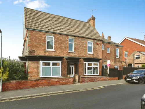 Love Lane, GAINSBOROUGHphoto