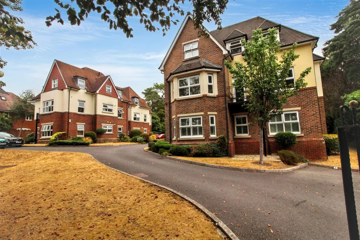 Forest Road, Branksome Park, Poole