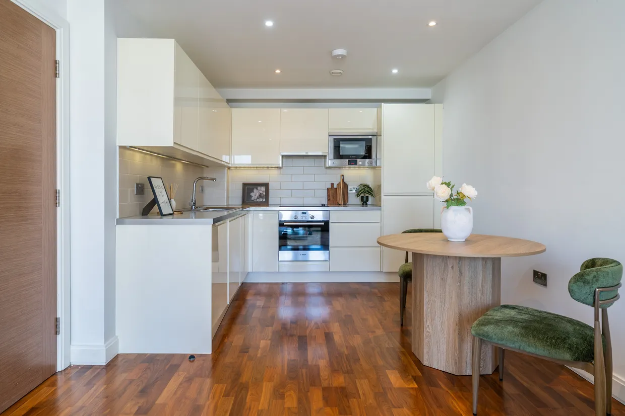 4 Holman Road, London, SW11 photo 3
