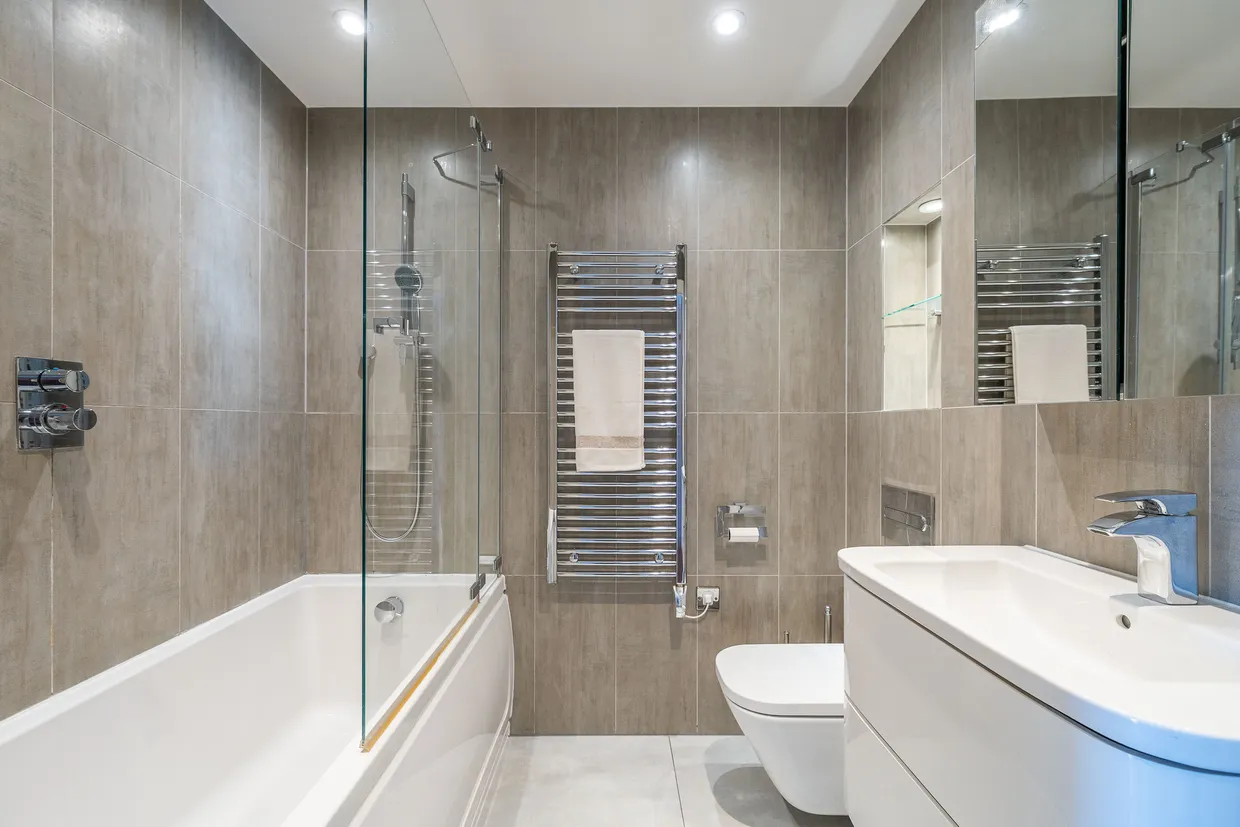 4 Holman Road, London, SW11 photo 6