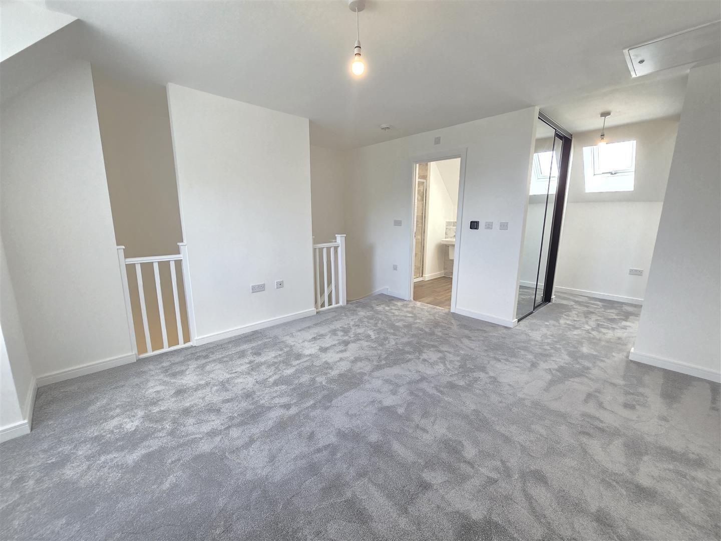 College Road Image 11
