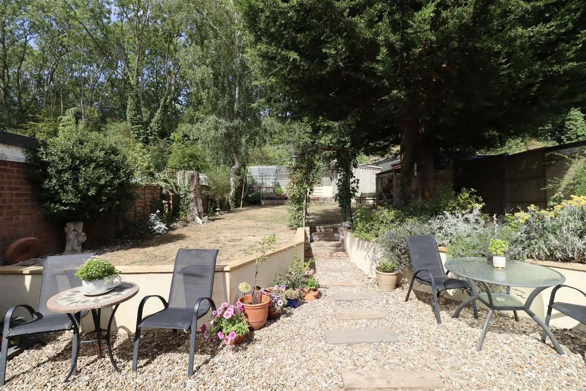 Greenfield Road, Middleton On The Wolds