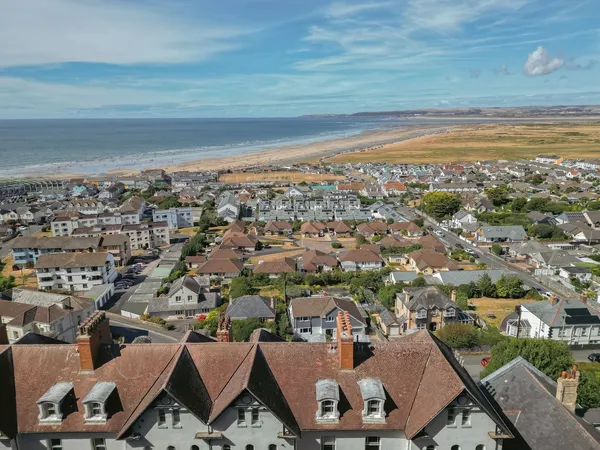 Kipling Terrace, Westward Ho, Bideford, EX39 1HY