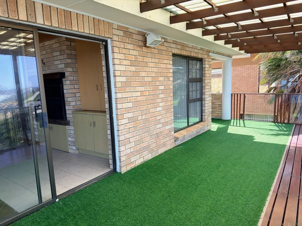 South Africa, Western Cape, Dana Bay, P. Humiflora Street, 24