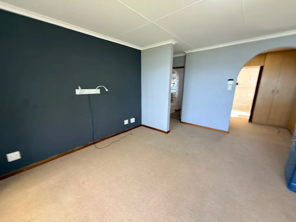 South Africa, Western Cape, Dana Bay, P. Humiflora Street, 24