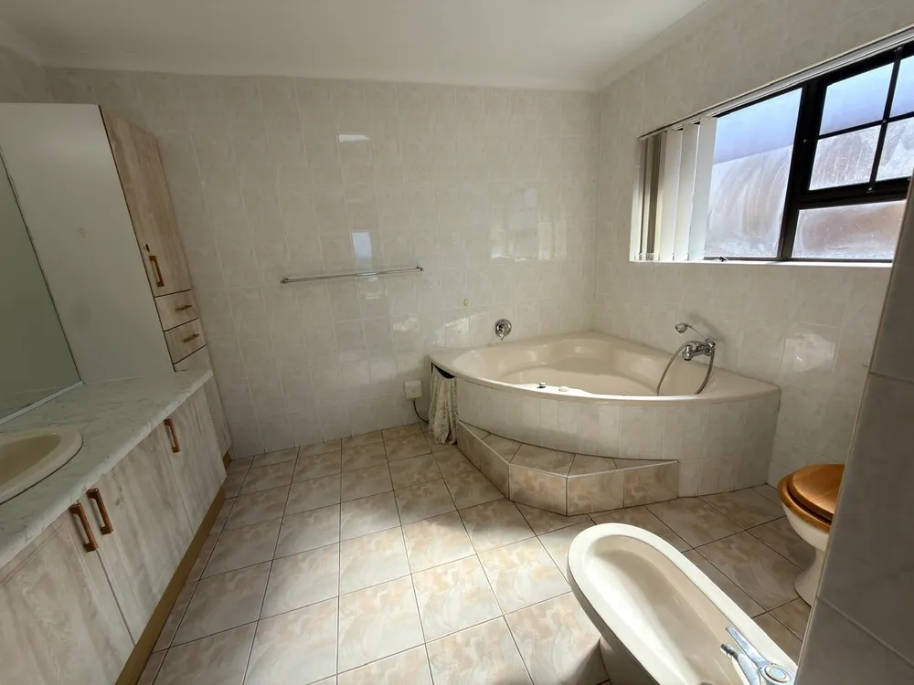 South Africa, Western Cape, Dana Bay, P. Humiflora Street, 24