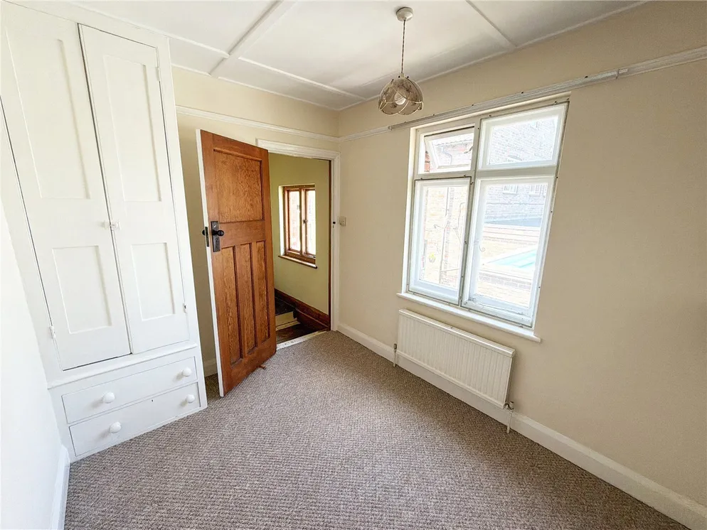 Property carousel item 12