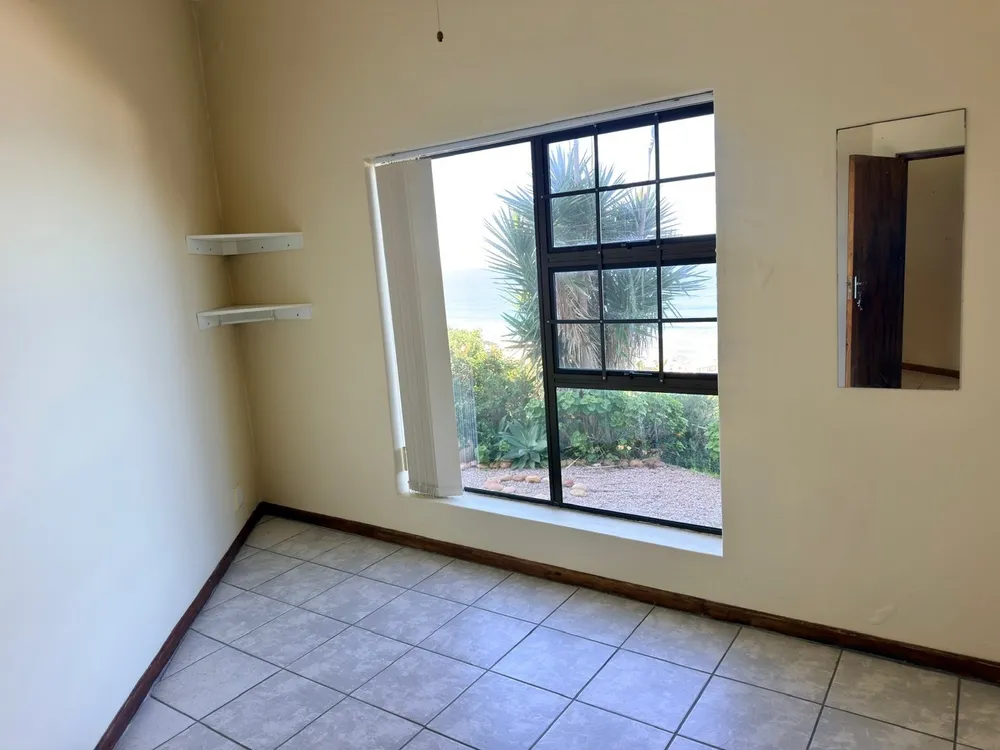South Africa, Western Cape, Dana Bay, P. Humiflora Street, 24