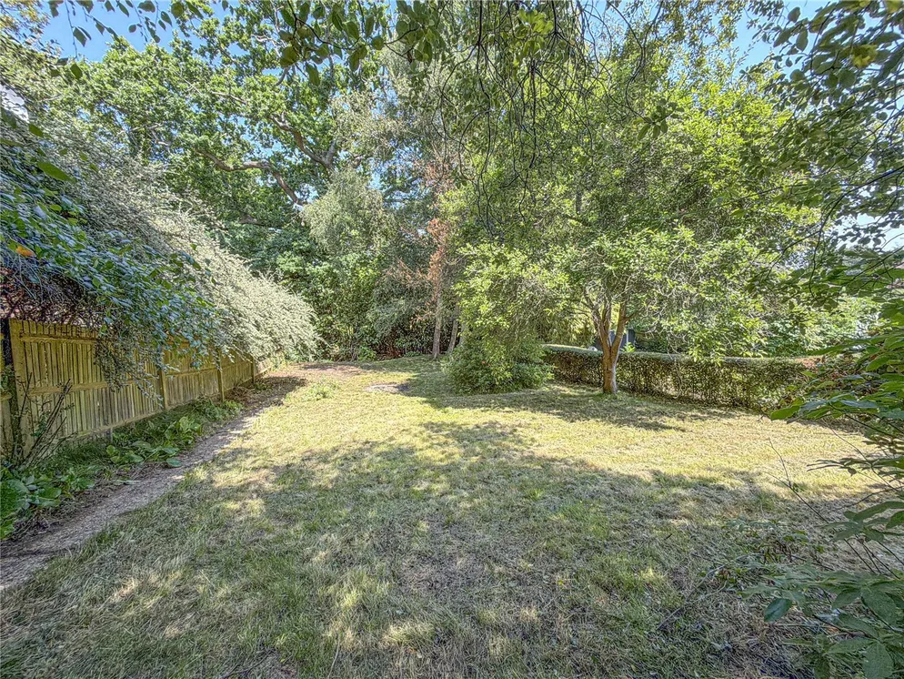 Property carousel item 16