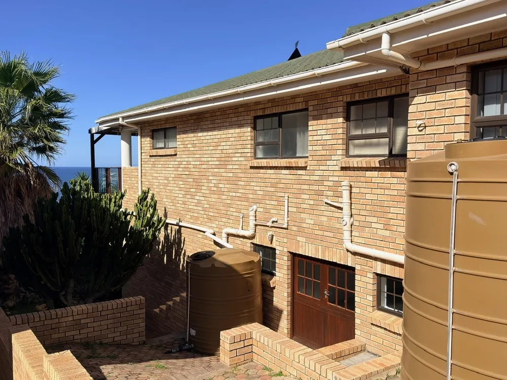 South Africa, Western Cape, Dana Bay, P. Humiflora Street, 24