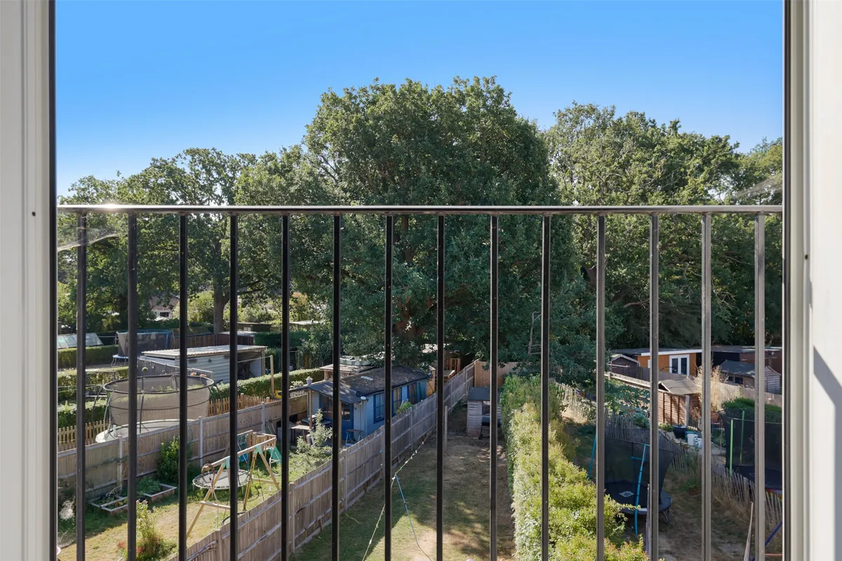 Careys Wood, Smallfield, Horley, Surrey, RH6