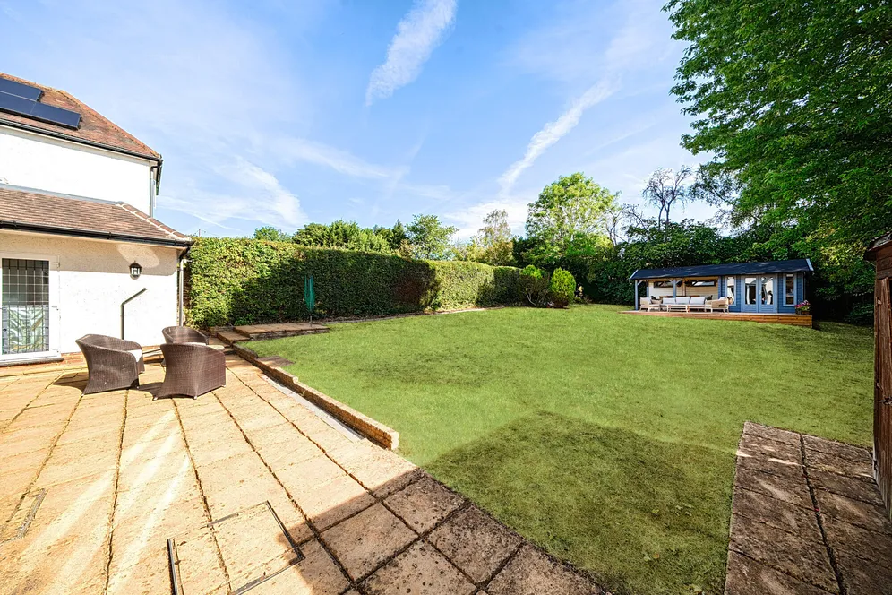 Hill Rise, Rickmansworth, WD3 photo 6