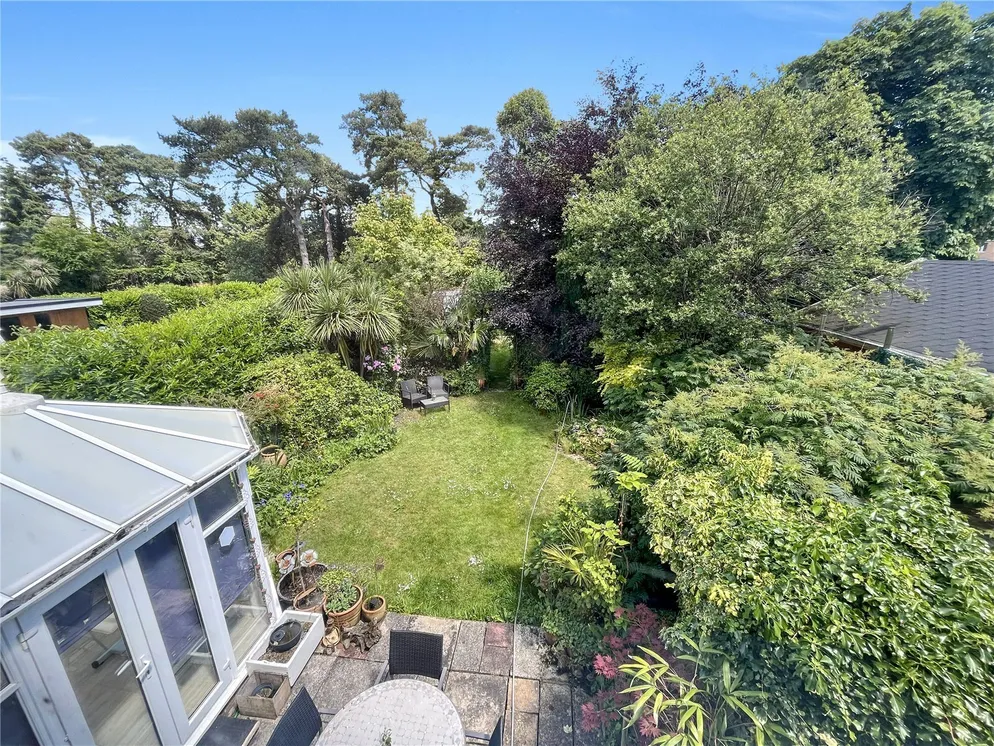 Property carousel item 28