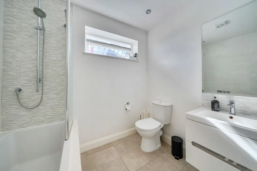Hill Rise, Rickmansworth, WD3 photo 14