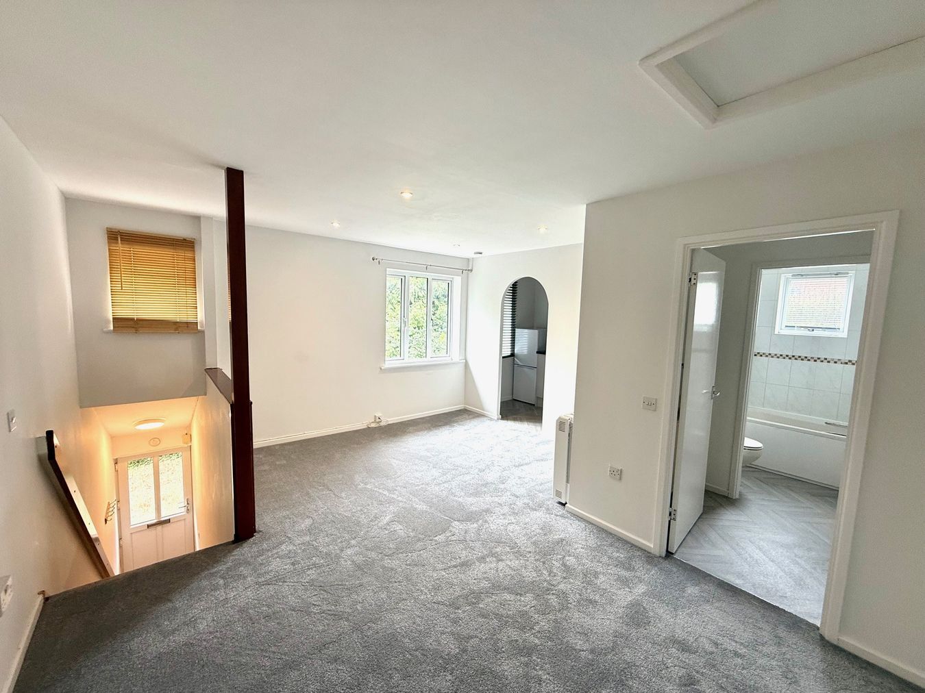 Beech Lane, Lower Earley, Reading, RG6 Image 5