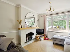 Maytree Crescent, Watford thumb 3
