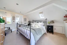 Upper Gatton, Reigate, RH2 photo 4