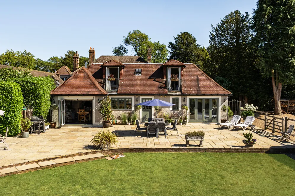 Upper Gatton, Reigate, RH2 photo 12