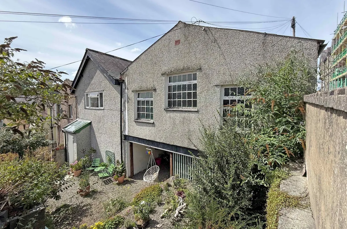 High Street, Bethesda, Bangor, Gwynedd, LL57