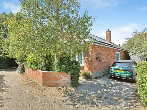 Olney Road, Derehamphoto