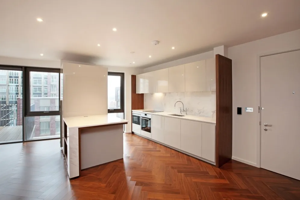 8 New Union Square Nine Elms SW11 photo 5