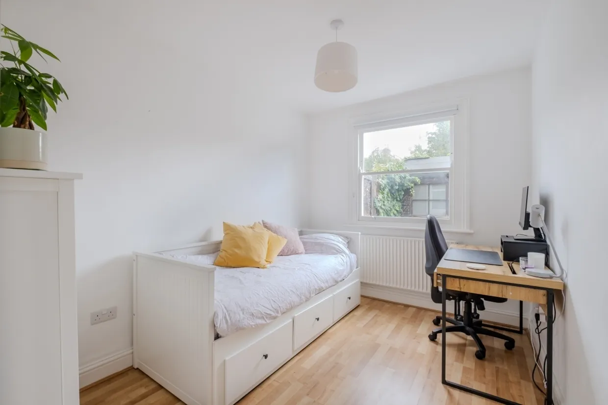 Cromwell Road Wimbledon SW19 photo 9