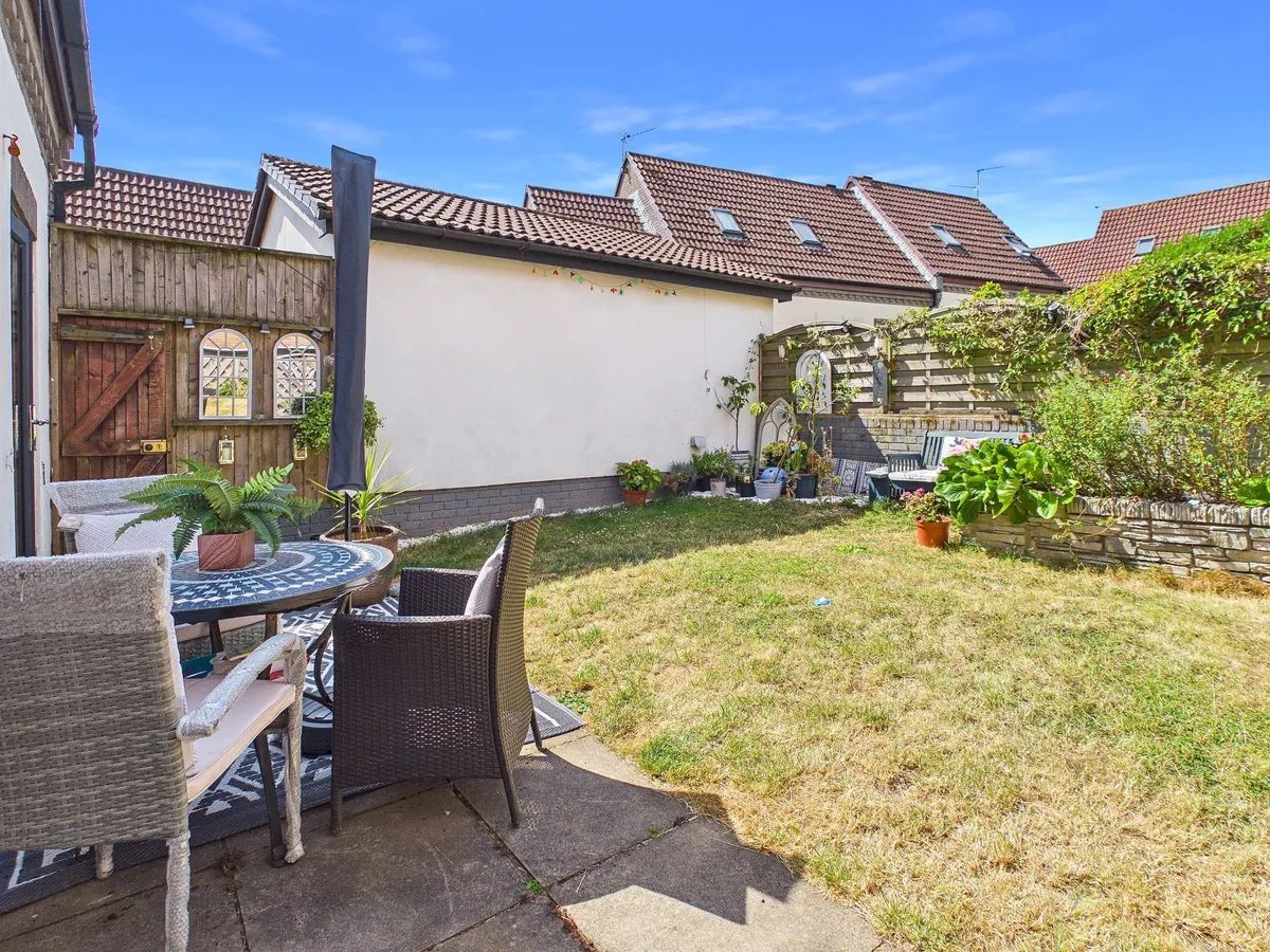 Cook Road, Barry, CF62