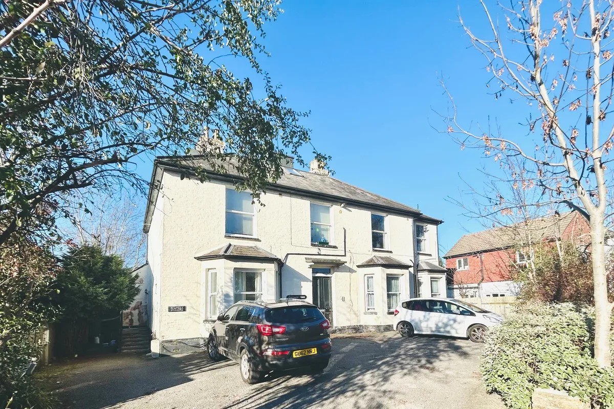Epsom Road, EPSOM