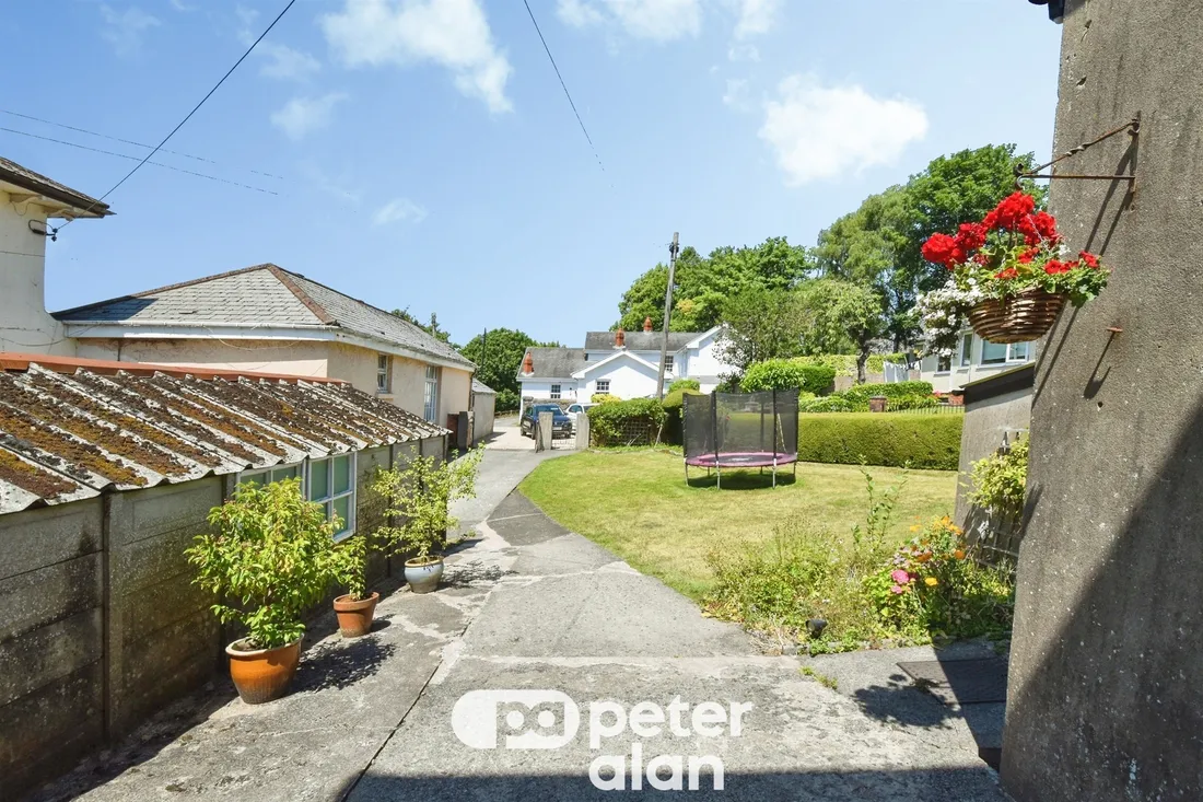 Property photo 32