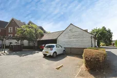 Cedar Avenue West, Chelmsford