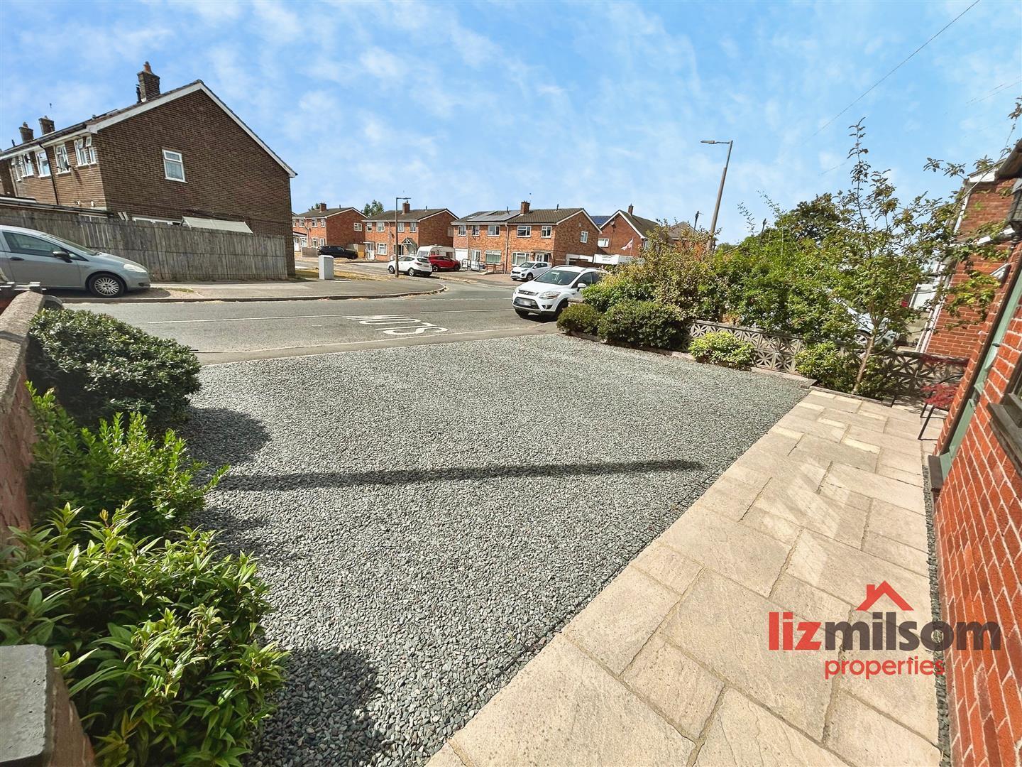 Main Street, Linton, Swadlincote Image 26