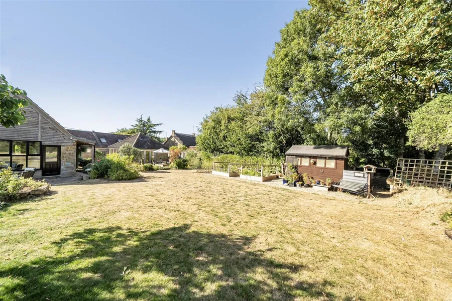 Property Image 32