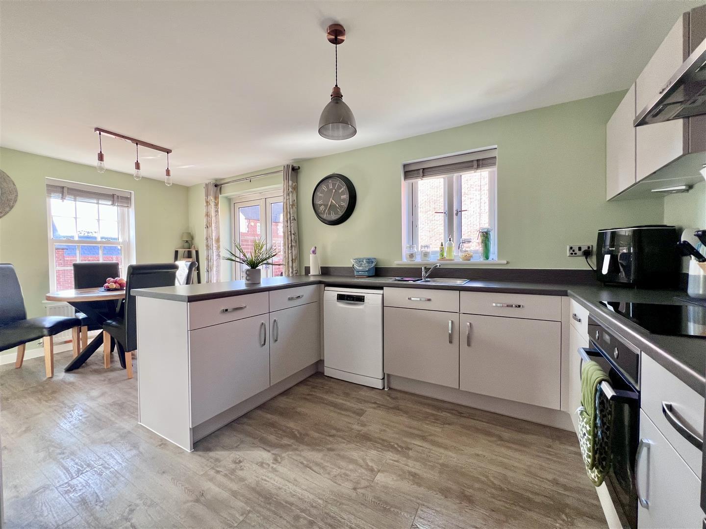 Hexham Street, Towcester Image 4