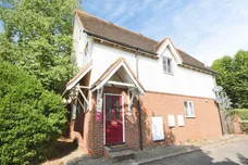 Cedar Avenue West, Chelmsford