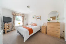 Coldstream Road, Caterham, CR3 photo 5