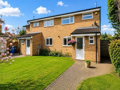 Lillibrooke Crescent, Maidenheadphoto