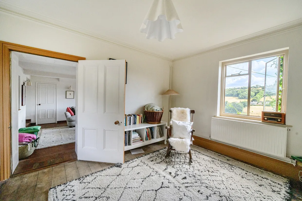 Butterrow Lane, Stroud, GL5 photo 4