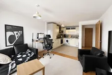 Stane Grove, Clapham