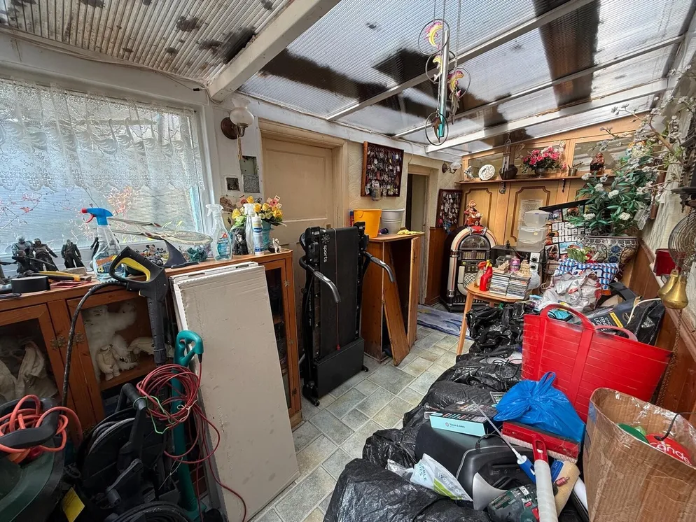 Property carousel item 5